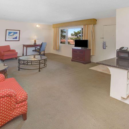 Travelodge Inn & Suites By Wyndham Yucca Valley/Joshua Tree Екстер'єр фото