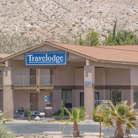 Travelodge Inn & Suites By Wyndham Yucca Valley/Joshua Tree Екстер'єр фото