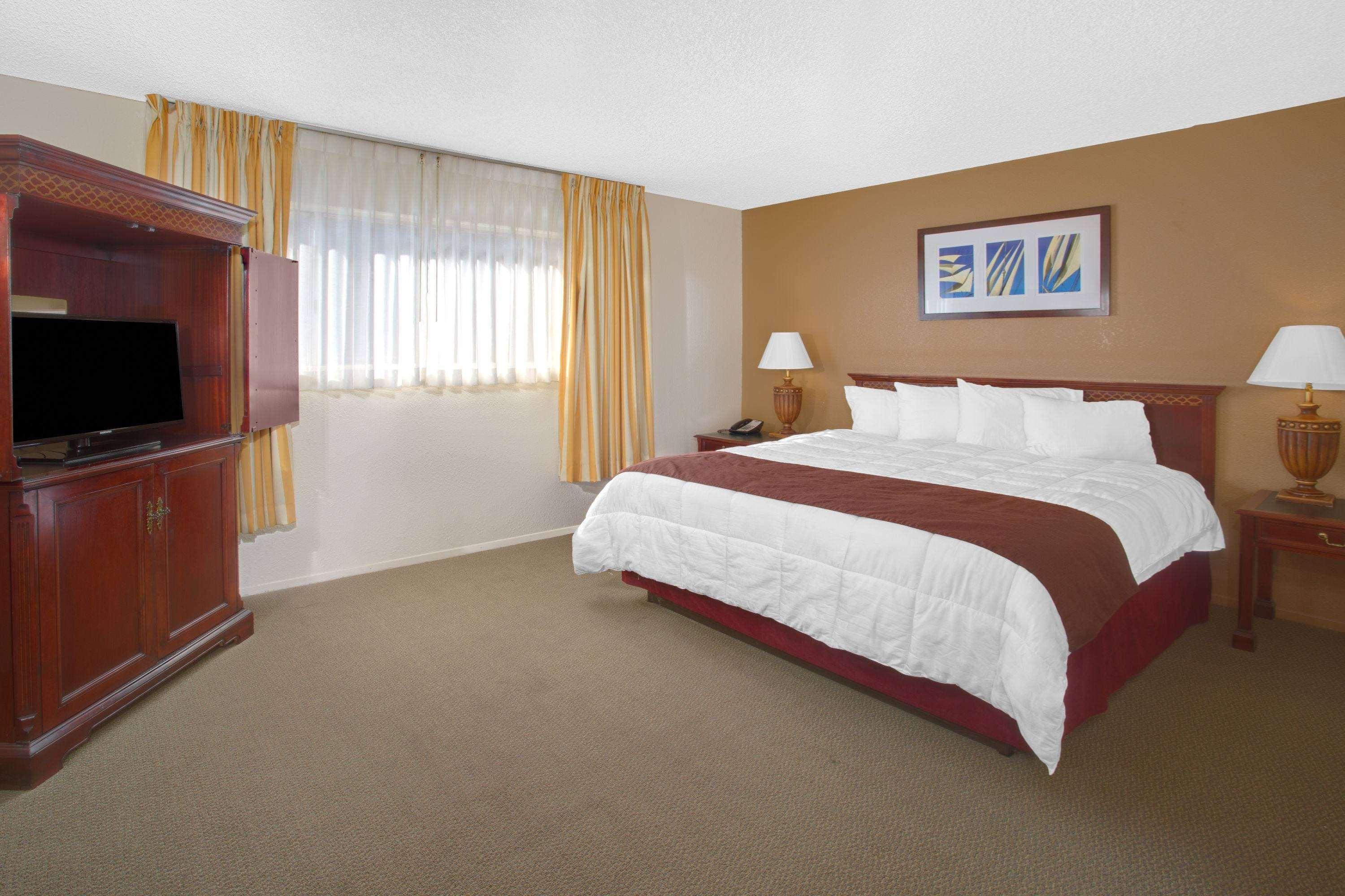 Travelodge Inn & Suites By Wyndham Yucca Valley/Joshua Tree Екстер'єр фото