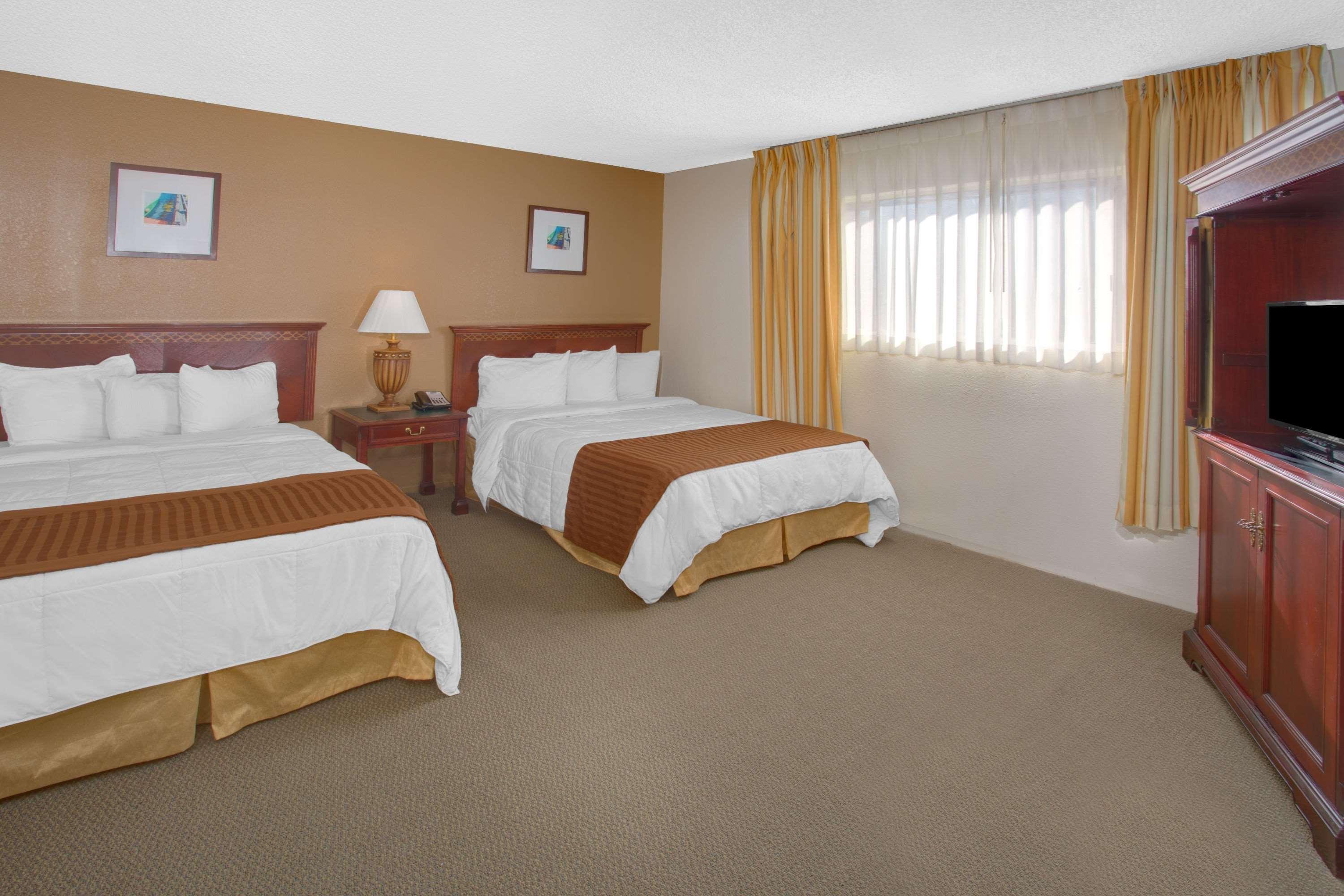 Travelodge Inn & Suites By Wyndham Yucca Valley/Joshua Tree Екстер'єр фото