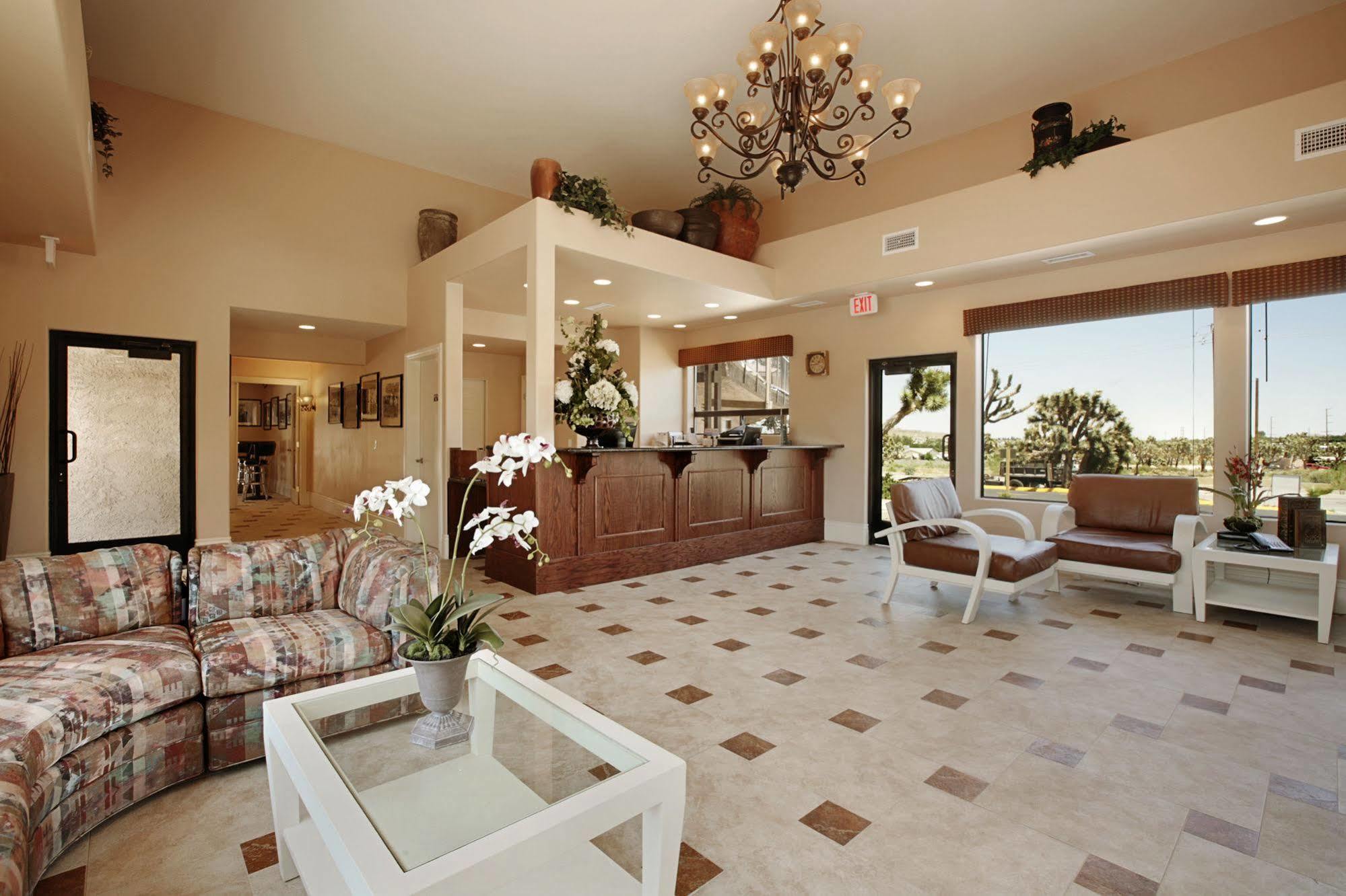 Travelodge Inn & Suites By Wyndham Yucca Valley/Joshua Tree Екстер'єр фото